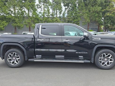 Used 2023 GMC Sierra 1500 SLT w/ SLT Premium Package AWD/4WD image 39