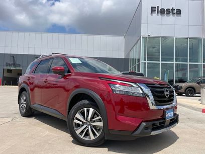 Certified 2024 Nissan Pathfinder SL