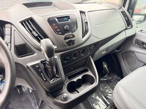 Used 2018 Ford Transit 250 148 Medium Roof RWD image 26