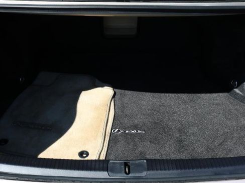 Used 2015 Lexus ES 350 4dr Sdn w/ Luxury Package image 28