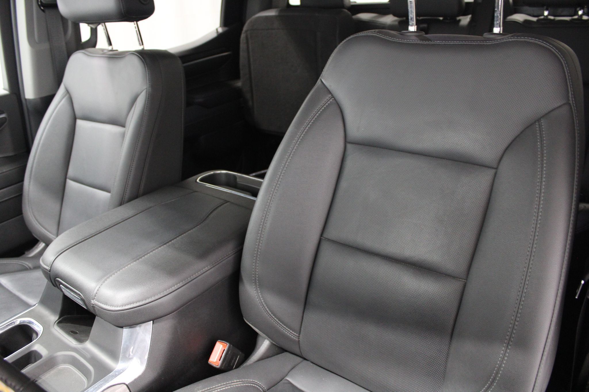 Used 2024 Chevrolet Silverado 1500 LTZ AWD/4WD image 14