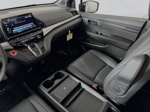 New 2026 Honda Odyssey Sport-L image 25