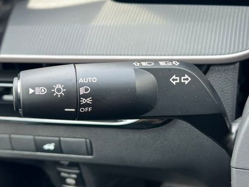 New 2026 Nissan Murano SV AWD/4WD image 16