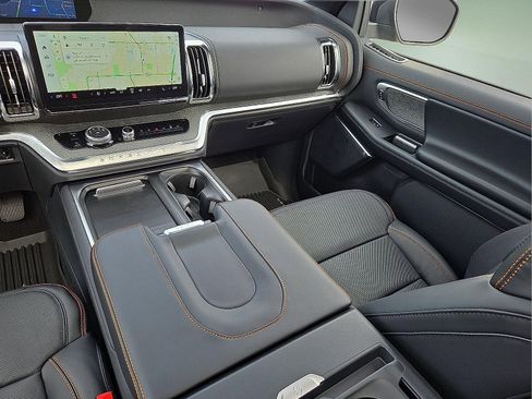 New 2026 Ford Expedition Tremor image 13