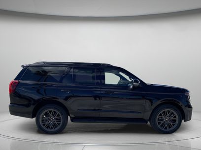 New 2026 Ford Expedition Platinum w/ Stealth Appearance Package