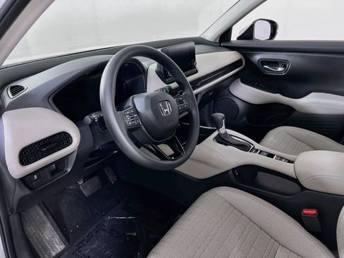 Used 2025 Honda HR-V LX image 9