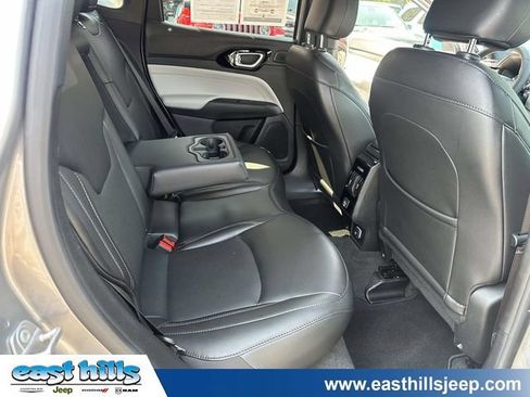 Used 2023 Jeep Compass Limited w/ Sun and Sound Group AWD/4WD image 25