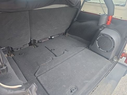 Used 2009 Jeep Wrangler X image 9