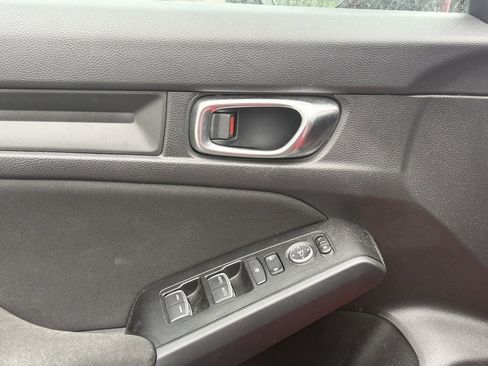 Used 2022 Honda Civic Sport image 9