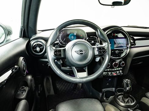 Used 2024 MINI Cooper S w/ Signature Upholstery Package FWD image 31