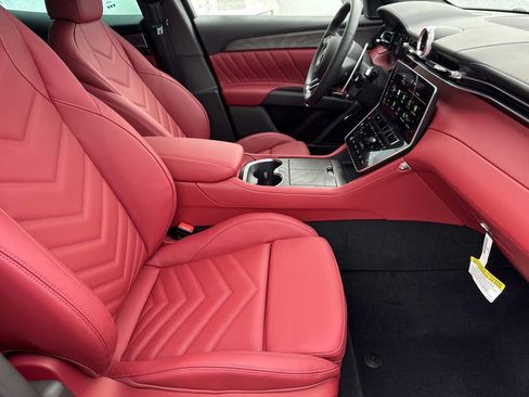 New 2026 Maserati Grecale Modena image 26