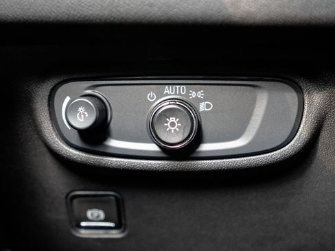 Certified 2024 GMC Terrain SLE image 18