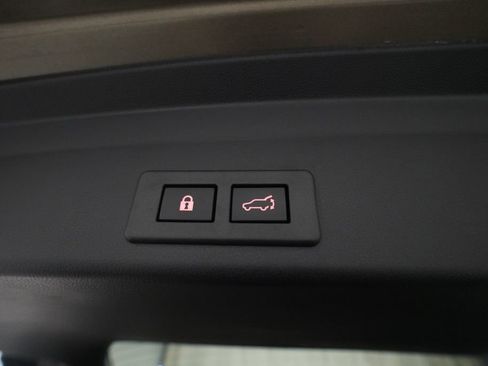 Certified 2024 Subaru Ascent Limited w/ Technology Package image 14