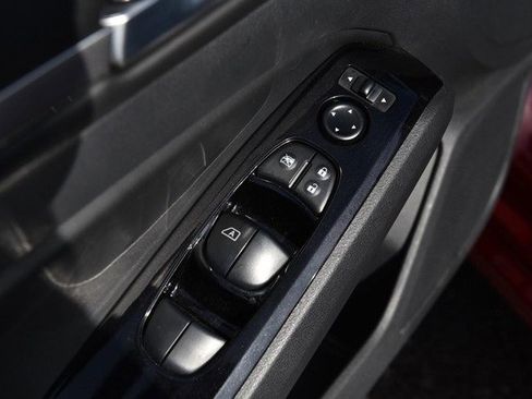 Certified 2025 Nissan Altima 2.5 SL image 9