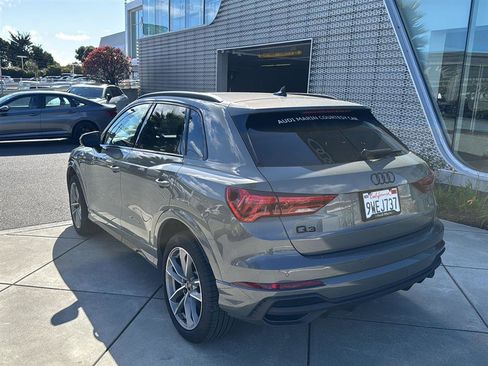 Used 2025 Audi Q3 2.0T Premium w/ Convenience Package image 8
