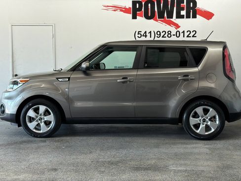 Used 2019 Kia Soul FWD image 6
