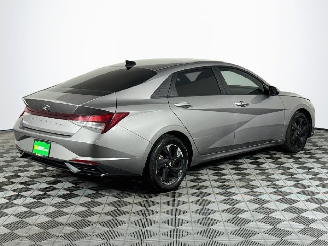 Used 2021 Hyundai Elantra SEL FWD image 8