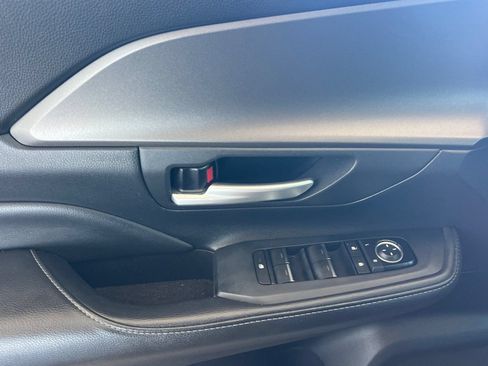 Certified 2024 Toyota Grand Highlander AWD Hybrid image 8