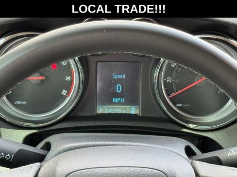 Used 2016 Buick Encore FWD image 3