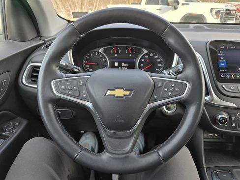 Used 2022 Chevrolet Equinox LT image 17