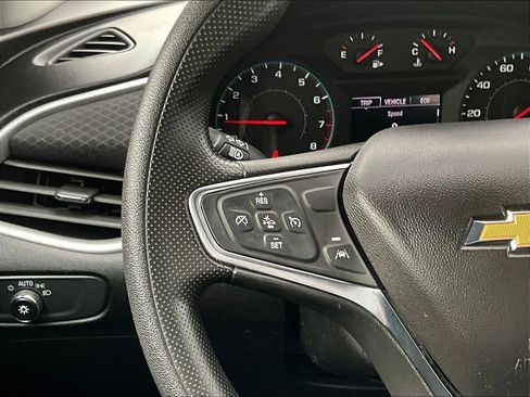Used 2024 Chevrolet Malibu LT FWD image 11