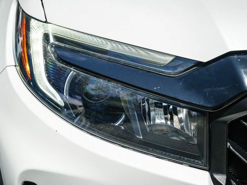 Used 2021 Honda Ridgeline Black Edition image 8