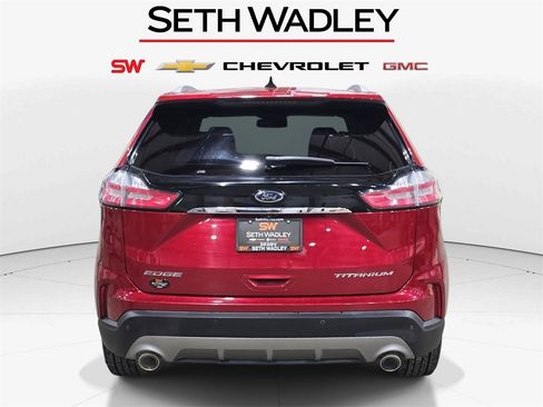 Used 2020 Ford Edge Titanium image 6