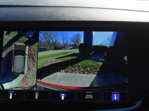 Used 2023 Buick Envision Avenir image 49