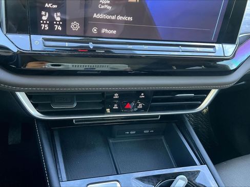 Used 2024 Volkswagen Atlas SEL image 33