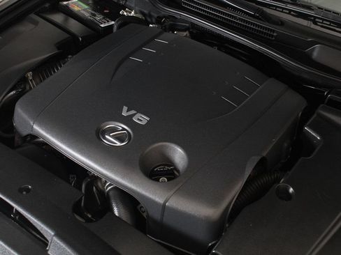 Used 2010 Lexus IS 250C w/ Luxury Pkg RWD image 15