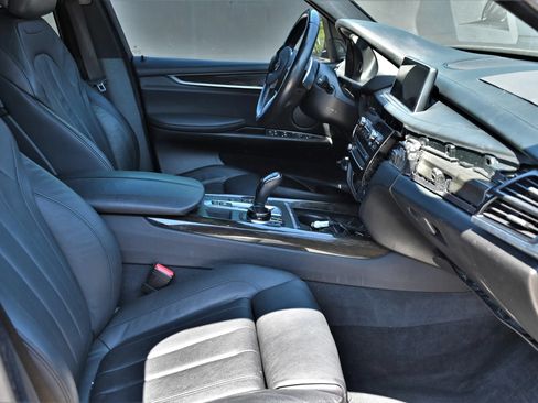 Used 2017 BMW X5 xDrive50i AWD/4WD image 15