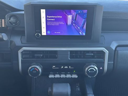 Used 2025 Toyota Tacoma SR image 11