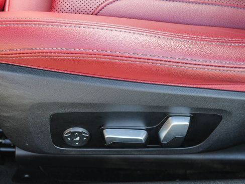 Used 2022 BMW 430i Convertible w/ M Sport Package image 28