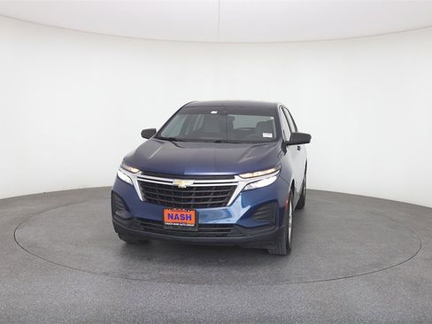 Used 2022 Chevrolet Equinox LS w/ LS Convenience Package image 12