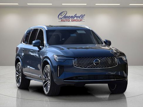 New 2026 Volvo XC90 B6 Plus w/ Protection Package Premier image 2