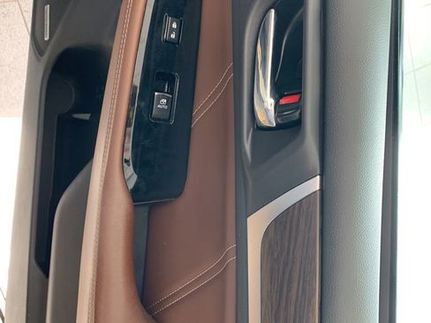 Used 2019 Subaru Outback 3.6R Touring w/ Popular Package #3A image 24