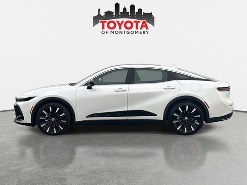 Used 2026 Toyota Crown Platinum image 7