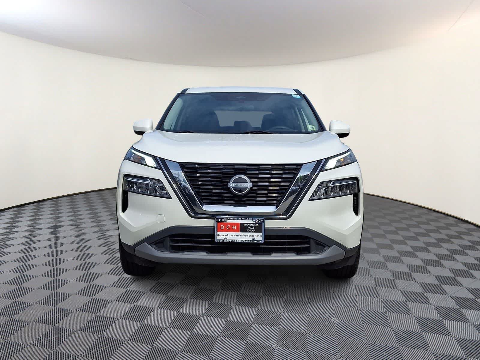 Used 2023 Nissan Rogue SV AWD/4WD image 3