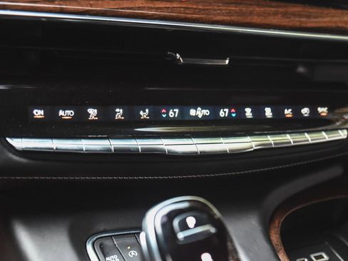 Used 2022 Cadillac Escalade Premium Luxury Platinum image 20