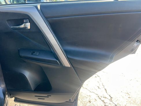 Used 2018 Toyota RAV4 Adventure image 16