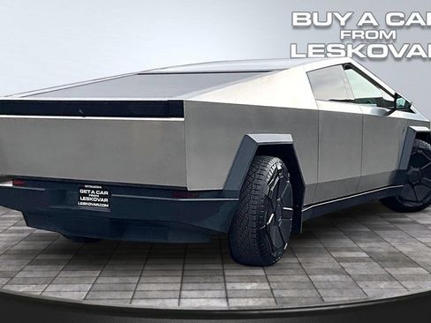 Used 2024 Tesla Cybertruck AWD Crew Cab image 12