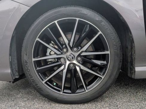 Used 2023 Toyota Camry SE FWD image 10