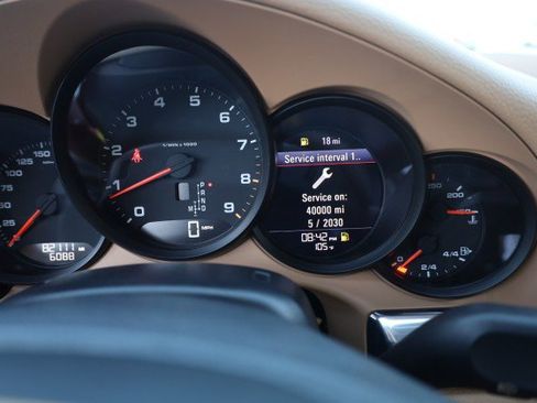 Used 2014 Porsche 911 Carrera RWD image 28