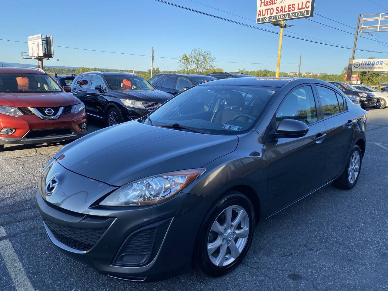 Used 2011 MAZDA MAZDA3 i Touring FWD image 1