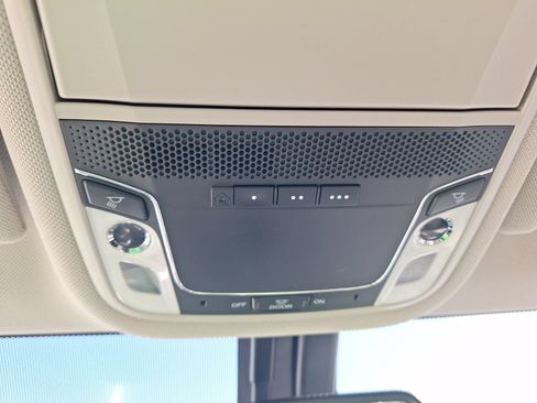 Used 2019 Honda Clarity Plug-In Hybrid image 30