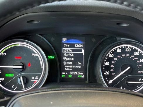 Used 2024 Toyota Camry SE w/ Cold Weather Package image 26