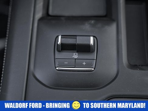 Used 2024 GMC Sierra 2500 AT4X w/ AT4X AEV Edition image 36