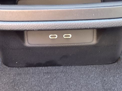 New 2026 Mercedes-Benz E 350 4MATIC Sedan image 38