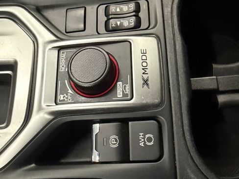 Used 2019 Subaru Forester Premium image 14