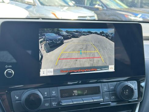 Used 2025 Toyota Grand Highlander FWD image 36